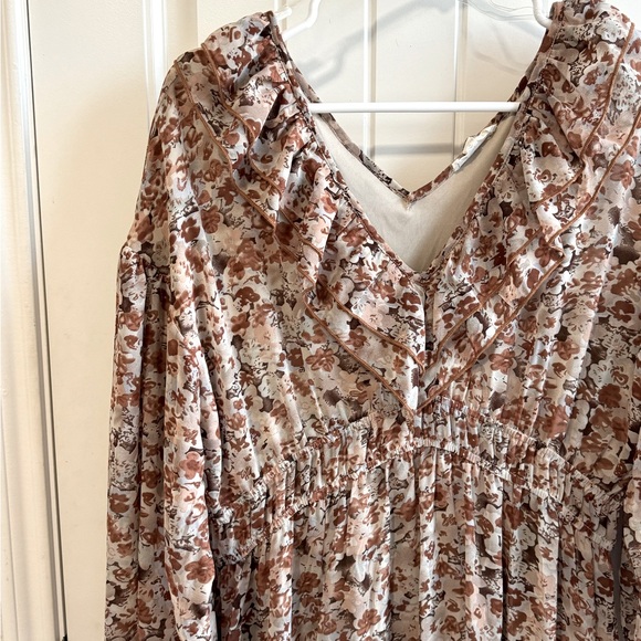 Entro maxi dress- Large - Picture 3 of 3